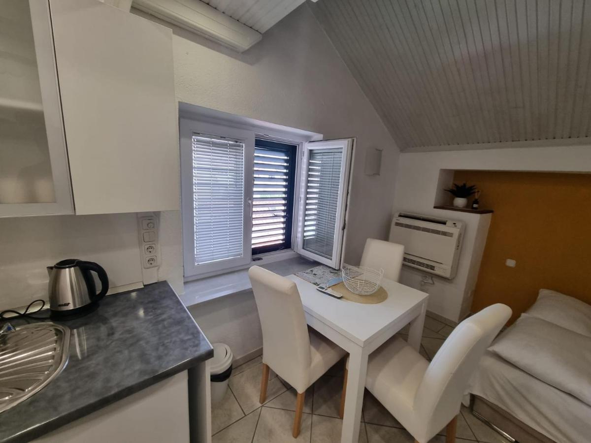 Guesthouse Lion Split Zewnętrze zdjęcie